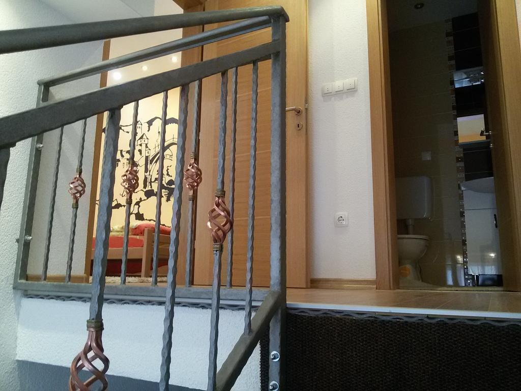 Guest House Mirza Мостар Экстерьер фото