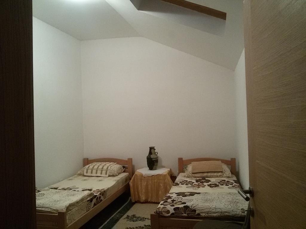 Guest House Mirza Мостар Экстерьер фото